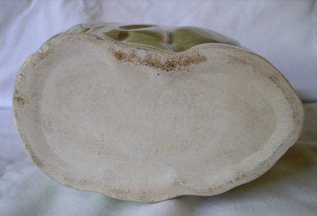 Leaves Vase Bottom.jpg