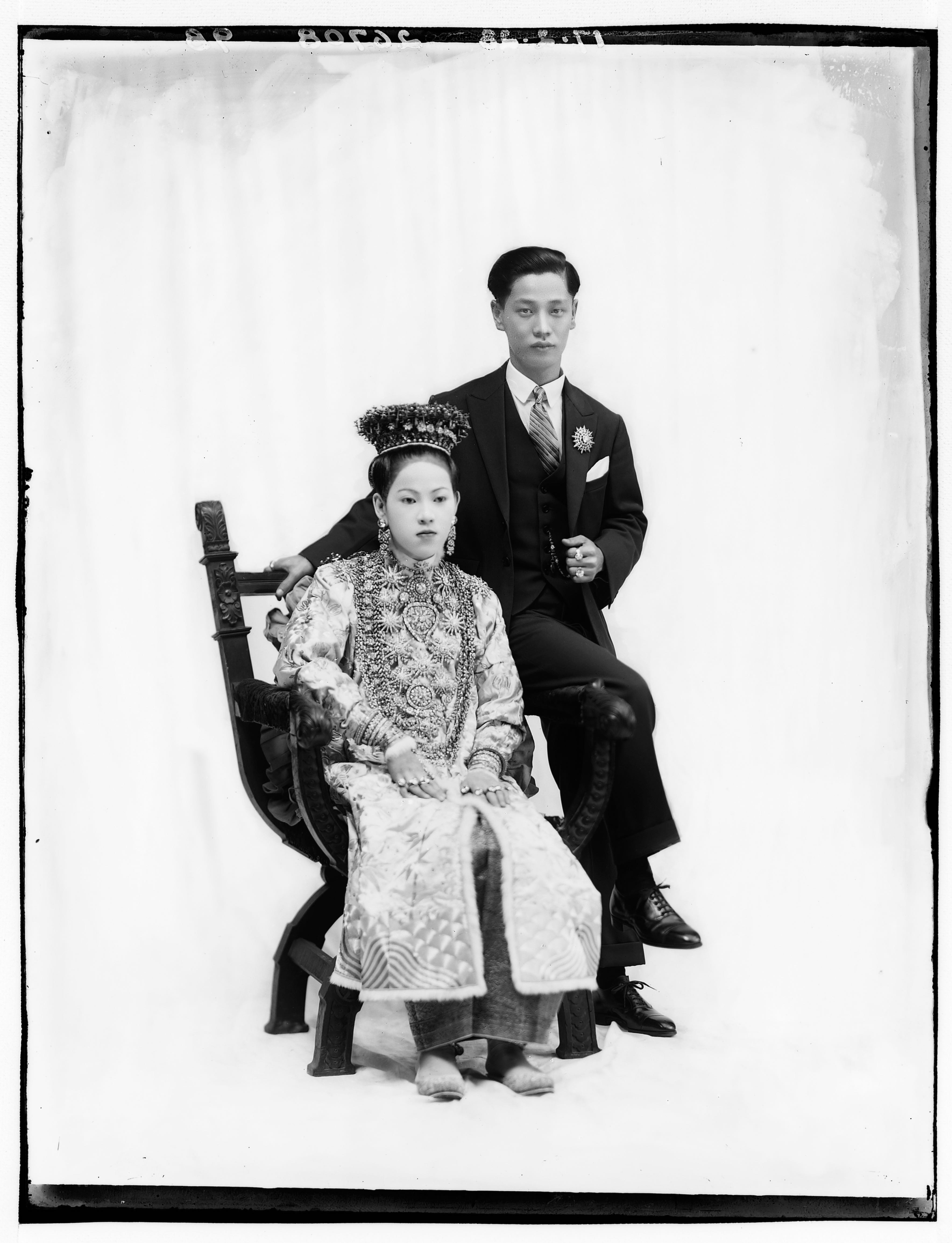 Lee Keong Bee and Lam Saw Looi 1928-2.jpg