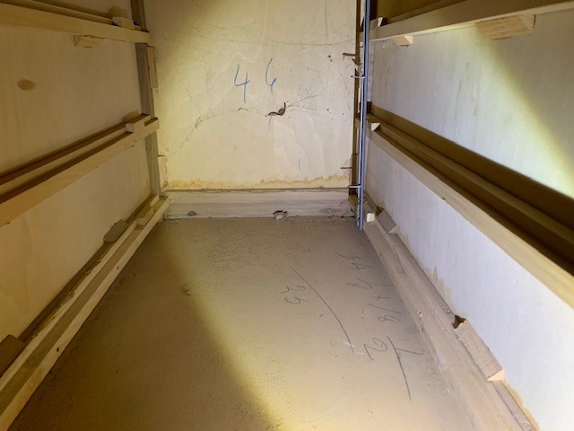 LEFT LOCKING MECH.jpg