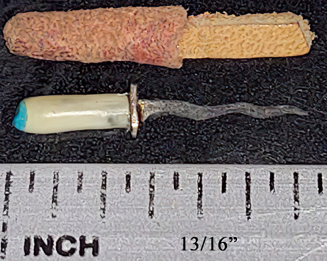 little knife 2X-gigapixel-scale-2_00x.jpg