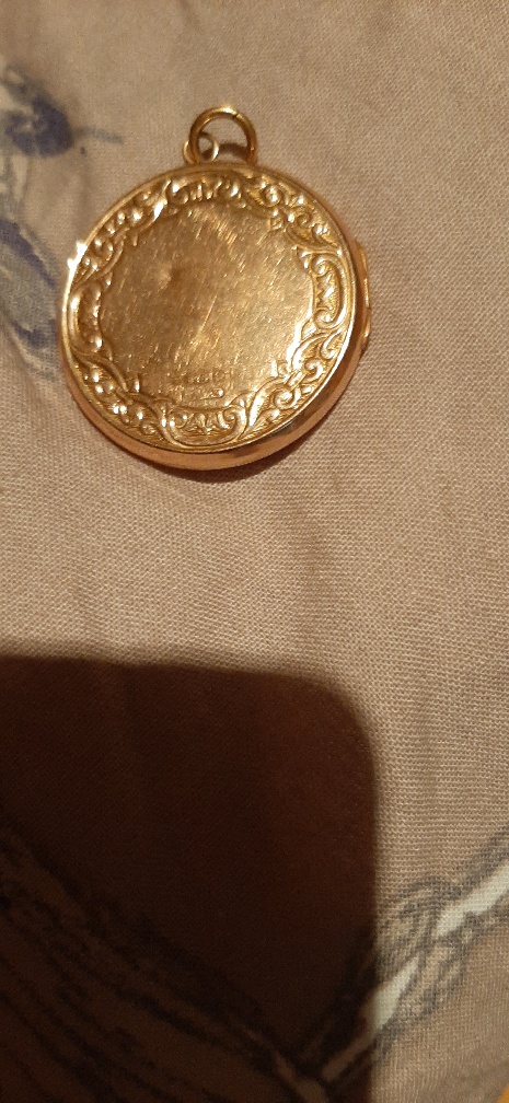 locket5.jpg