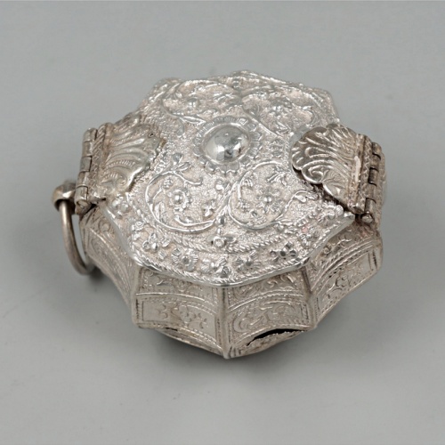 Malay box Sumatra6.jpg