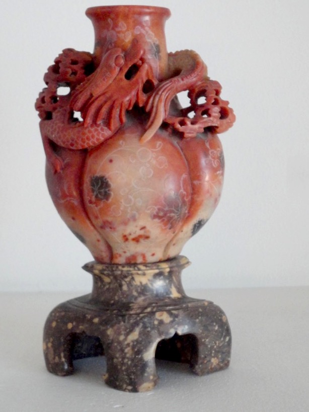 marble dragon vase.jpg