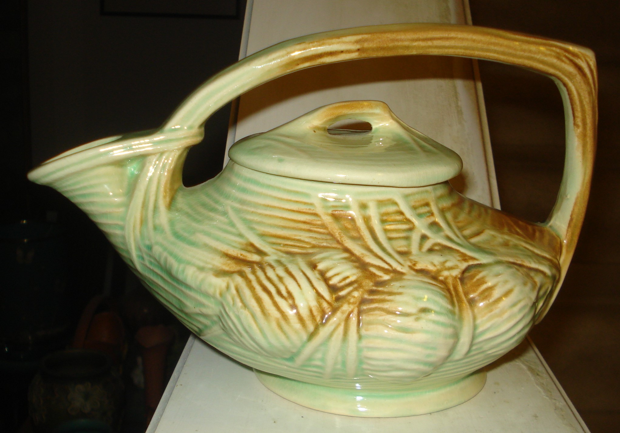 McCoy Teapot Acorn Motiff.jpg