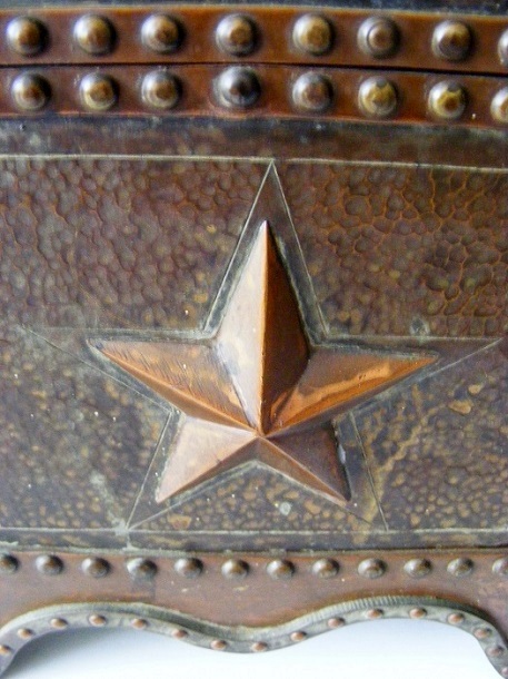 METAL BOX 006-002.JPG