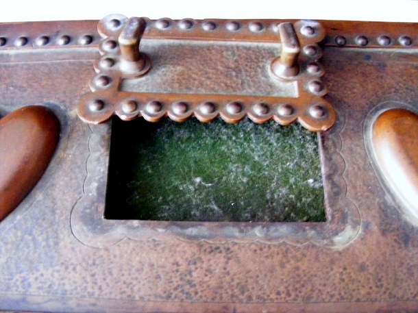 METAL BOX 011-002.JPG