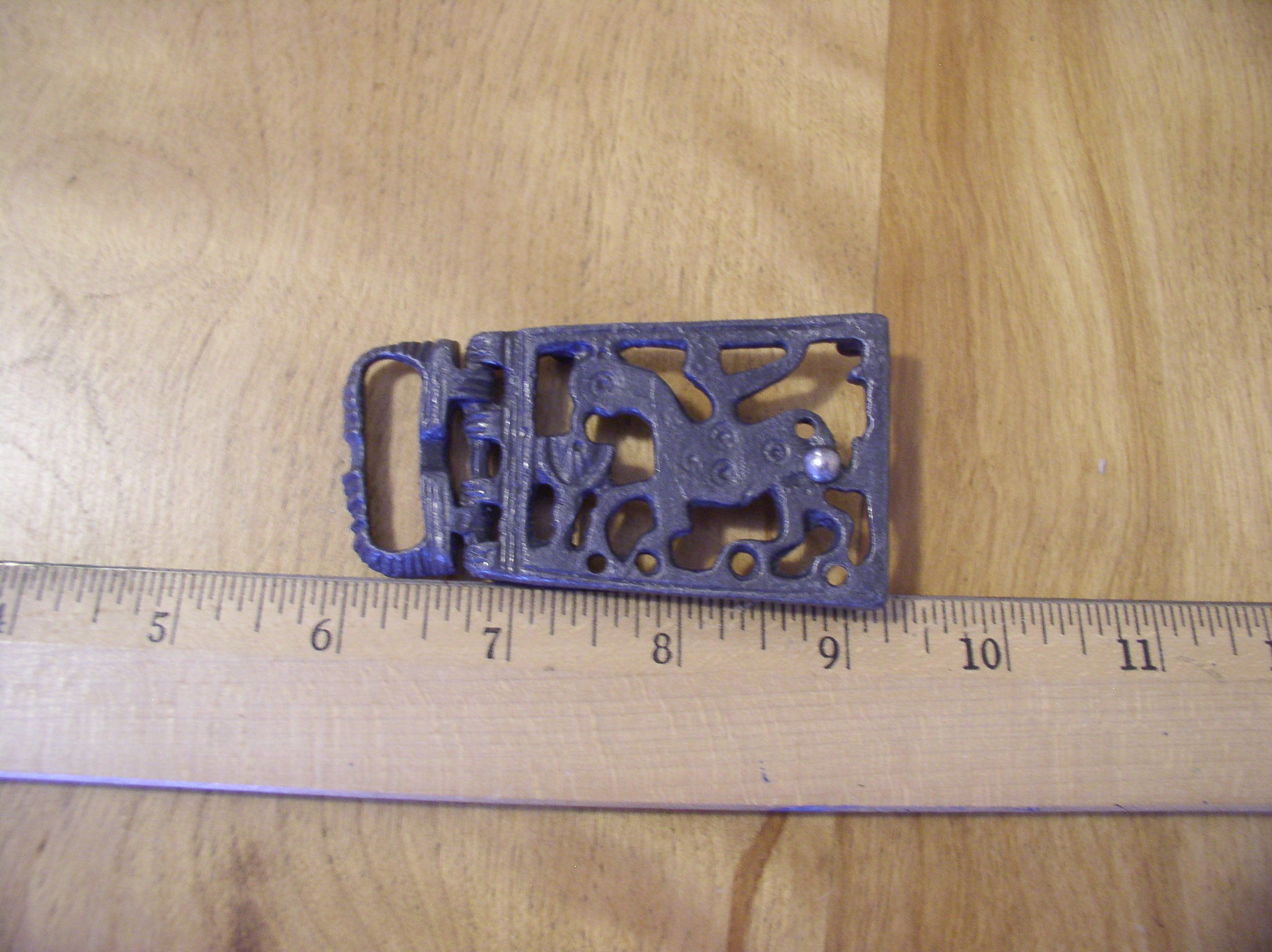 metalbeltbuckle.JPG