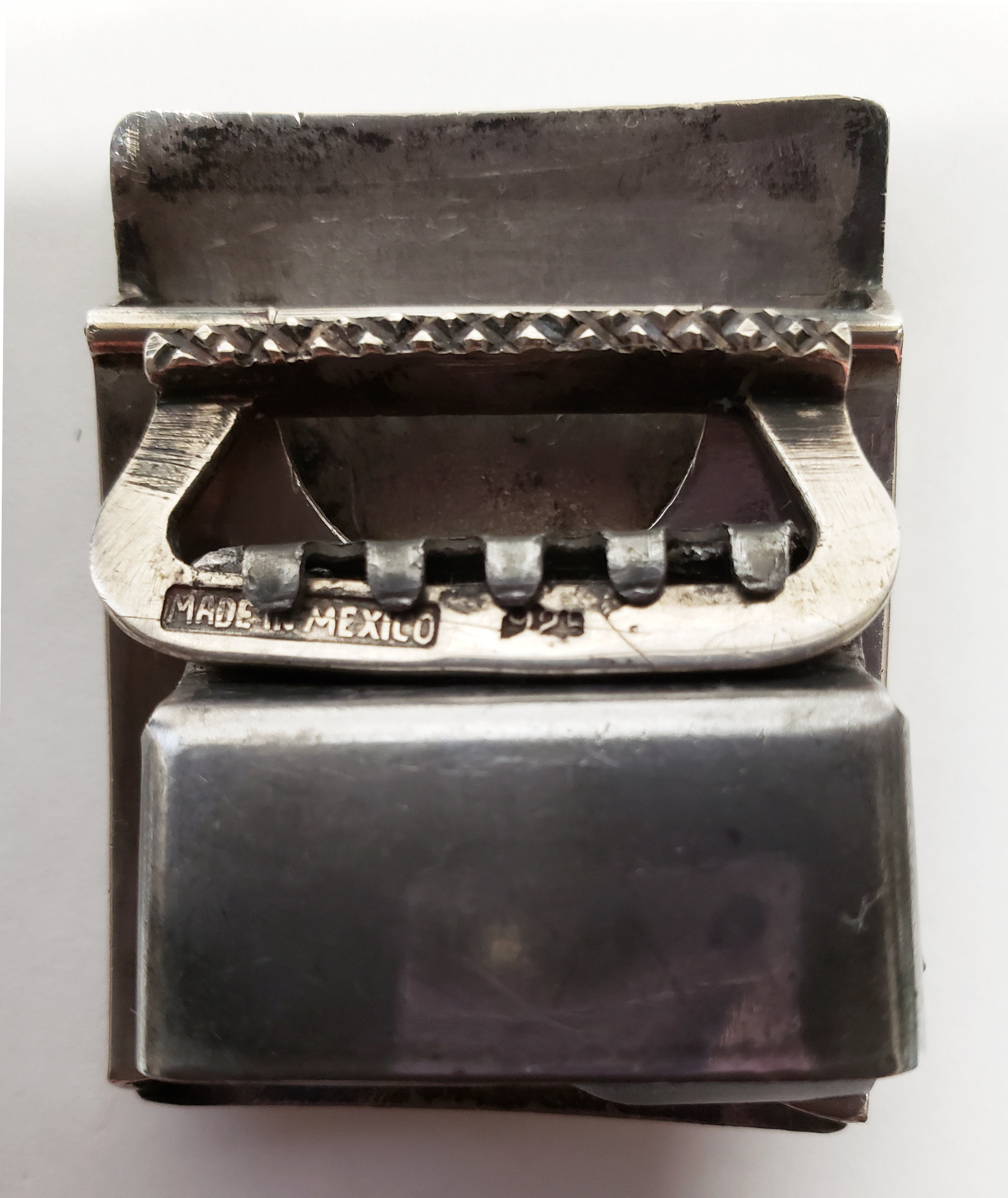 MexicanSilverBuckle-3.jpg