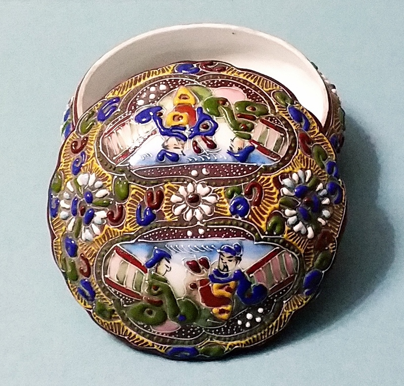 moriage jar 5 (800x764).jpg