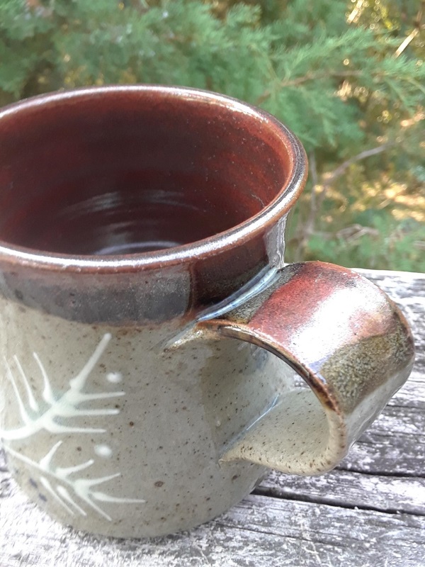 MUG B 800.jpg