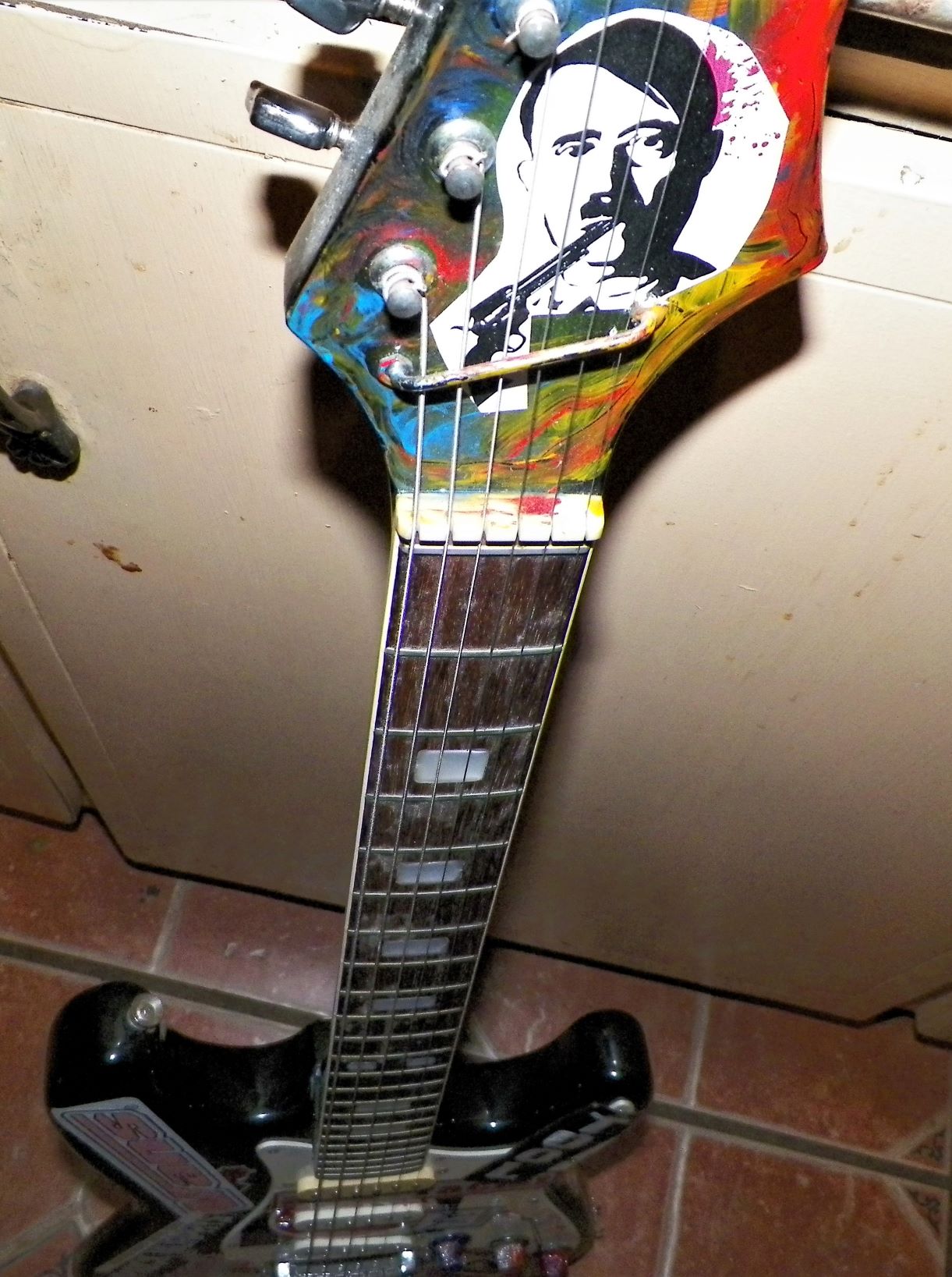 MUSIC GUITAR CUSTOM ELECTRIC GUITAR THRIFT STORE FIND 2AAAZZ.JPG
