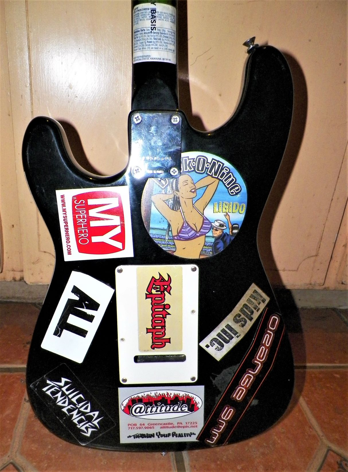 MUSIC GUITAR CUSTOM ELECTRIC GUITAR THRIFT STORE FIND 7AAZZ.JPG