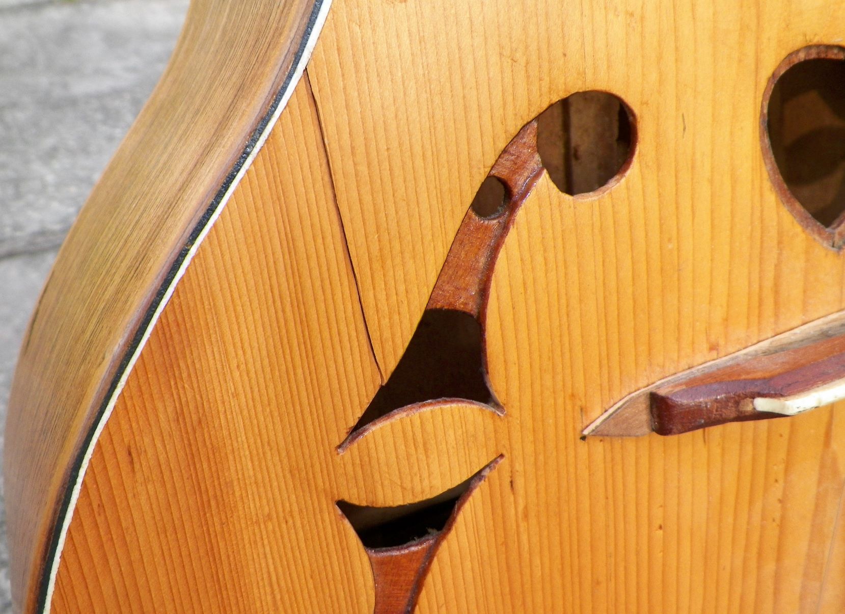 ANY INFO ON HANDMADE WOOD ACOUSTIC GUITAR Antiques Board