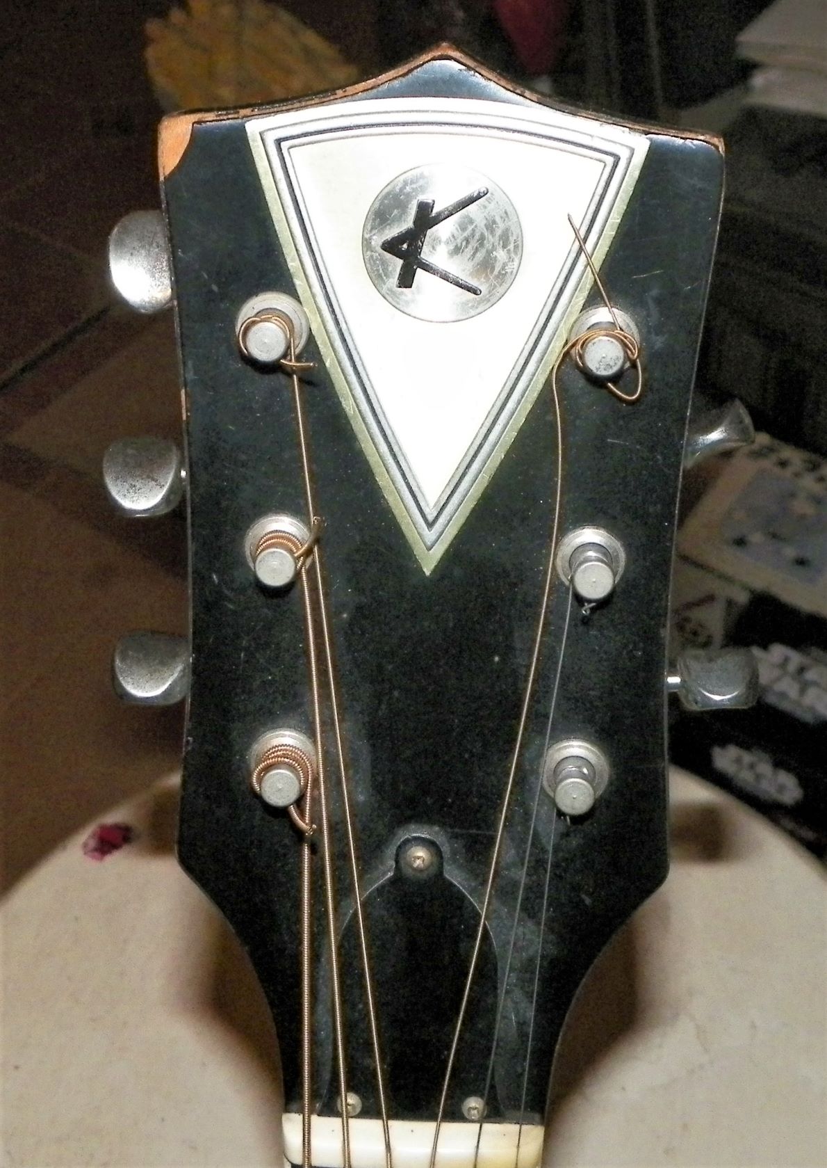 CAN ANYONE ID MAKER OF BIG OLD ACOUSTIC GUITAR? Antiques Board