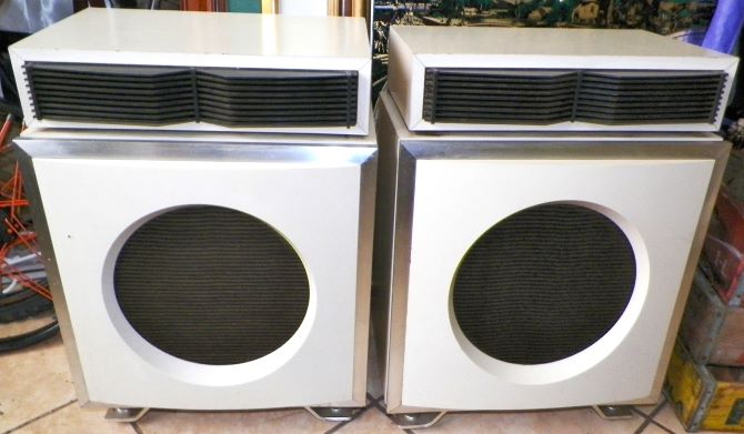 MUSIC SPEAKERS LLOYDS 1A_AA.JPG