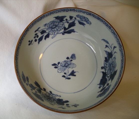 Nanking Cargo Bowl interior.jpg