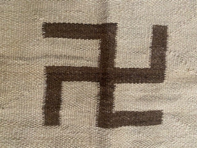 Nat Am rug center design.jpg