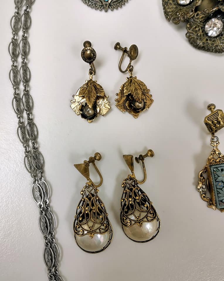 Czech Jewelry? | Antiques Board
