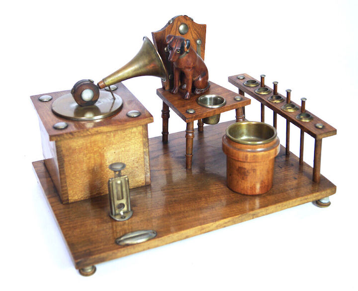 Nipper smoke set.jpg