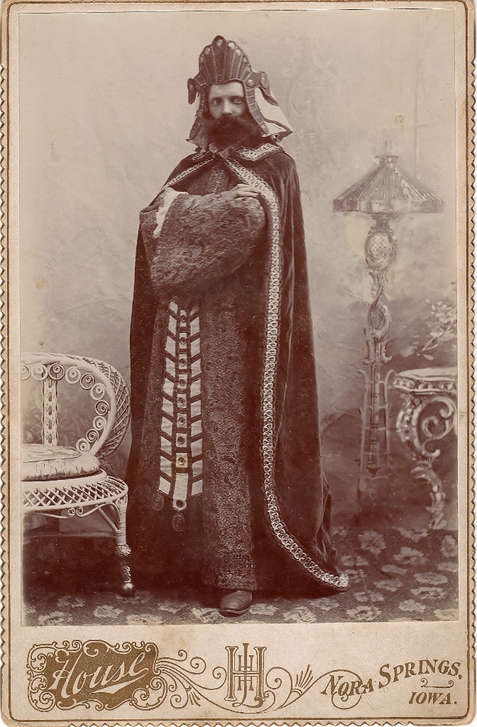 Nora Springs Iowa costume House (672x1024).jpg