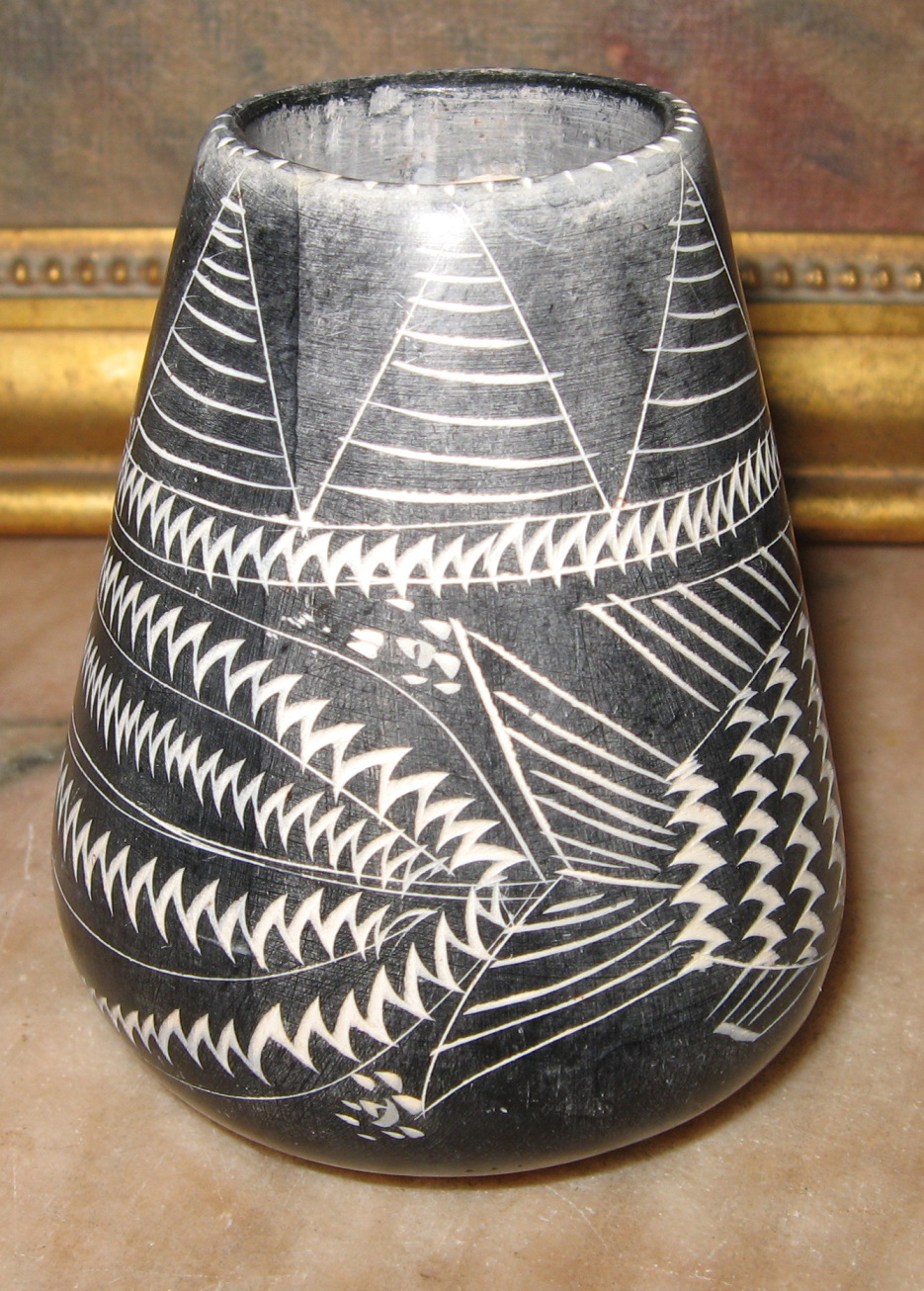 oldfishvase2.jpg