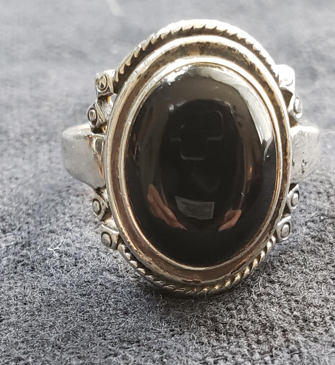 Onyx silver ring.jpg