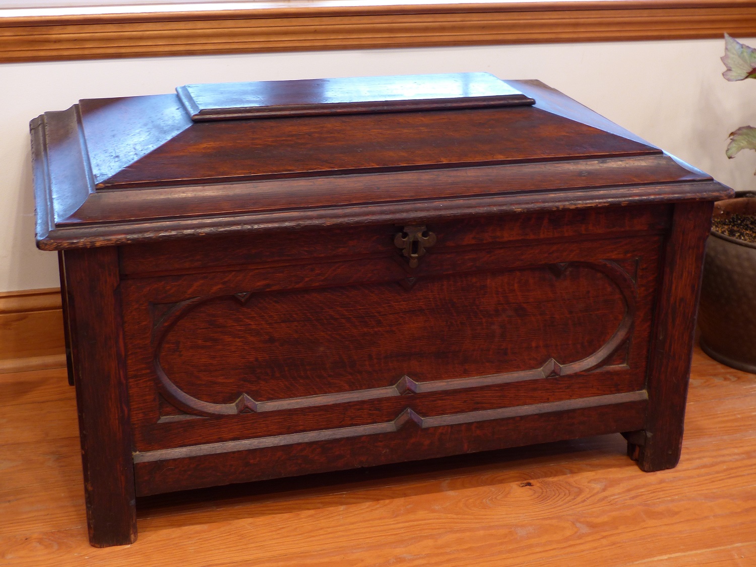Tea chest? Antiques Board