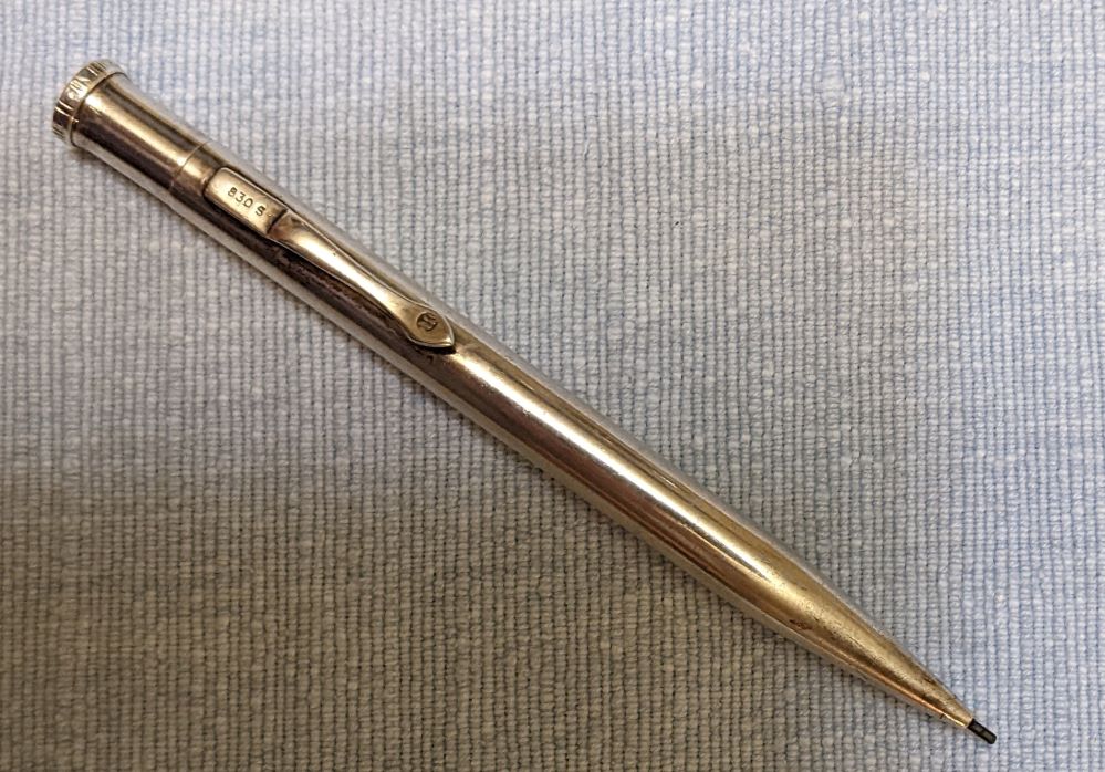 Pappi's silver pencil 2.jpg