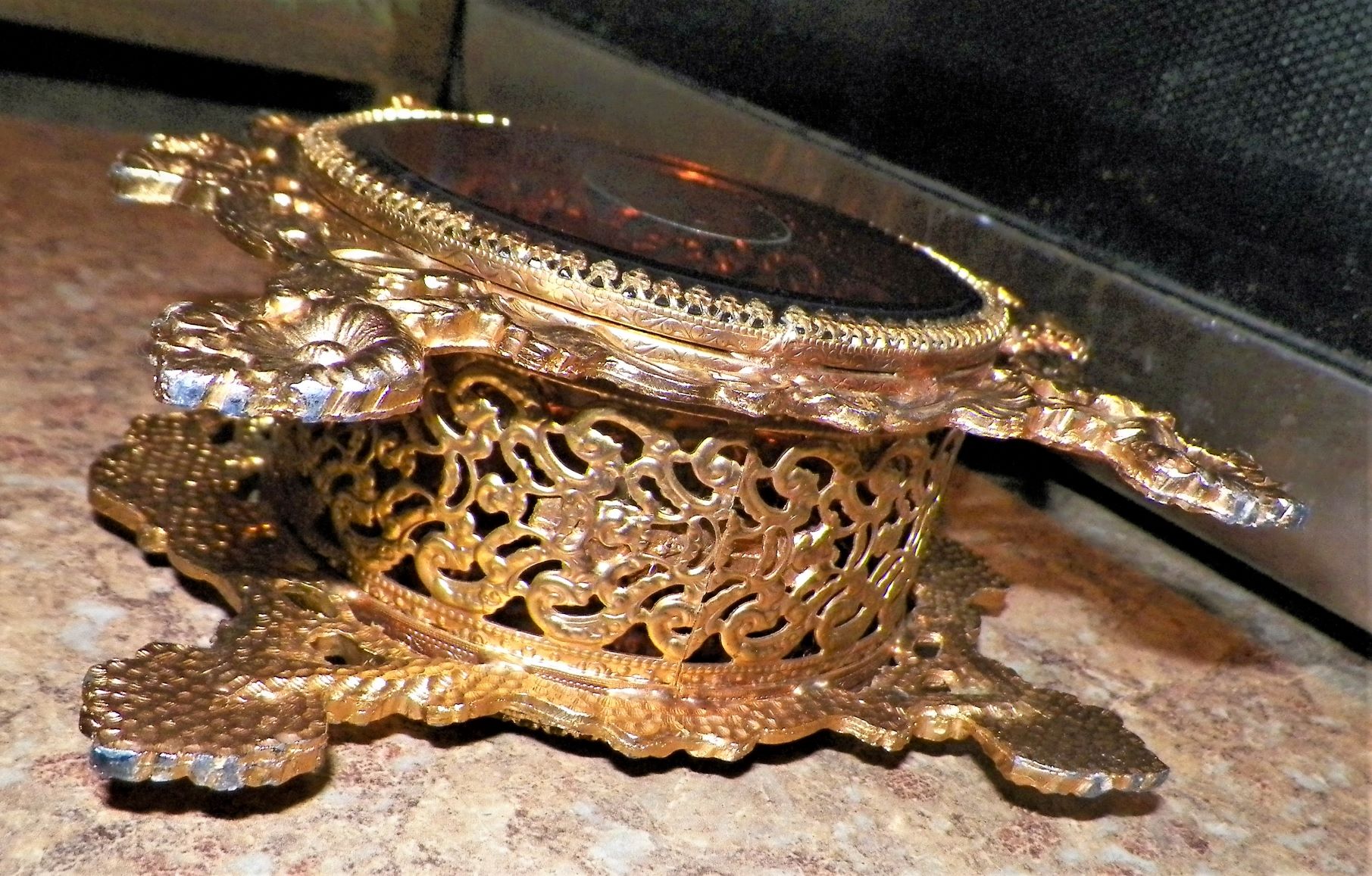 PERFUME BOTTLE FILLIGREE ORMOLU 9AA.JPG