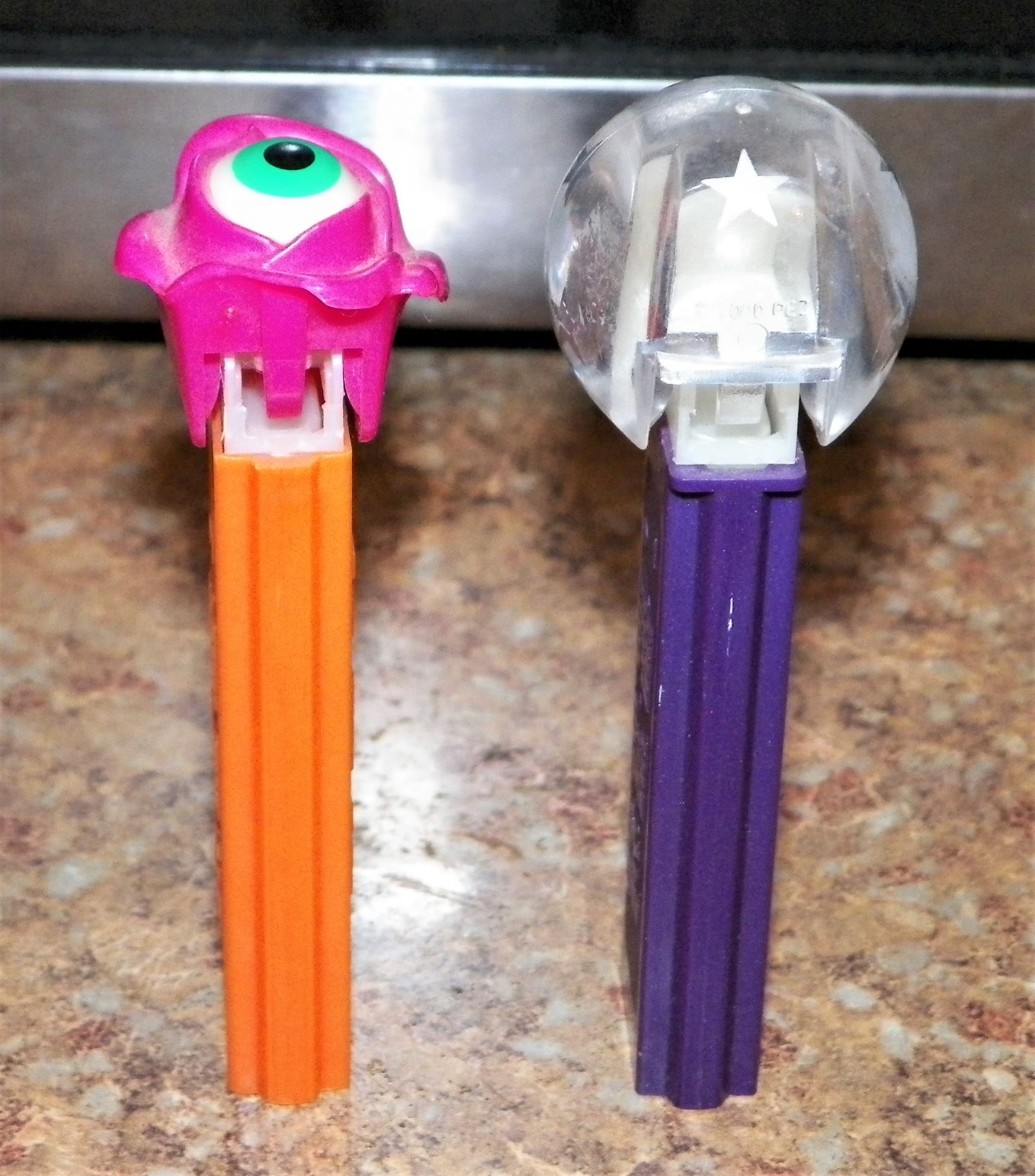 PEZ NO FEET A GROUP 5AA.JPG