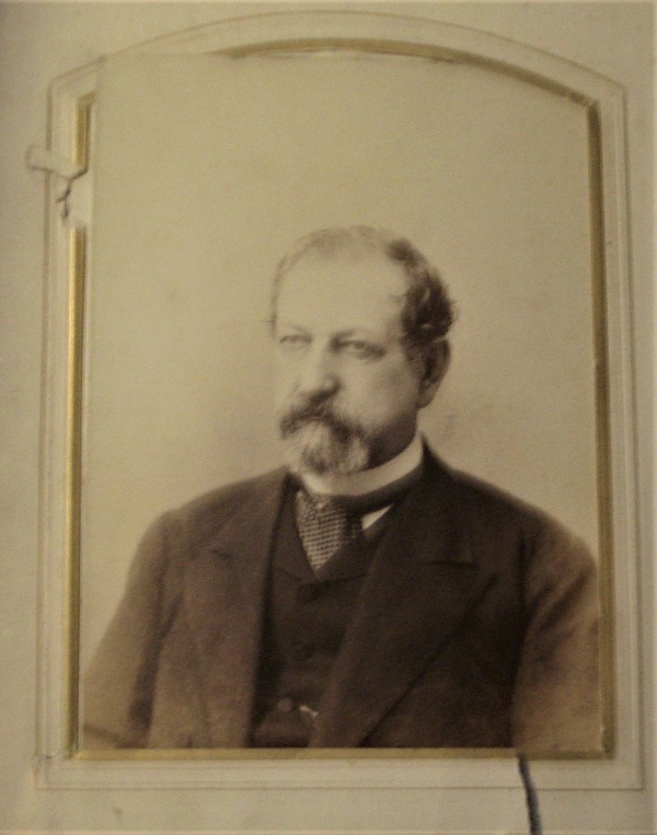 photograph - estate lot 03.jpg