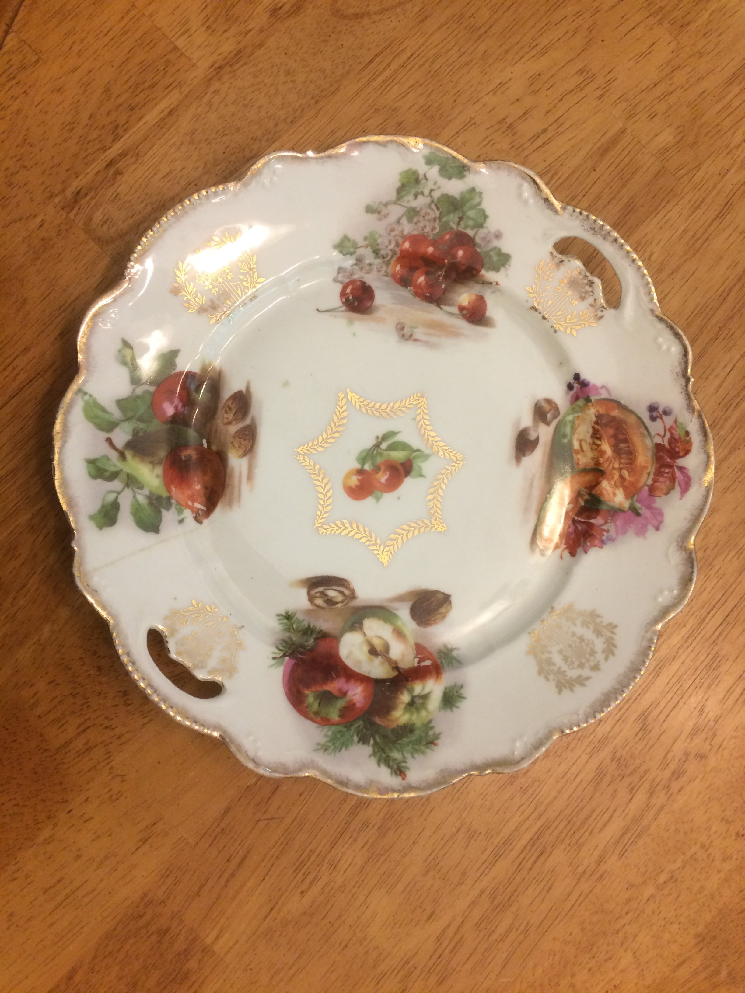 Old plate Antiques Board