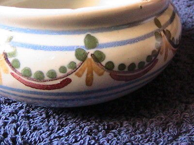 portugual-campolide-faience-pottery-painted-shield-crown-with-cross-02.jpg
