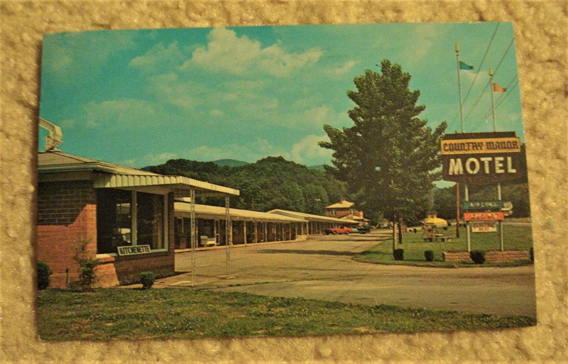 postcard motel 5.jpg