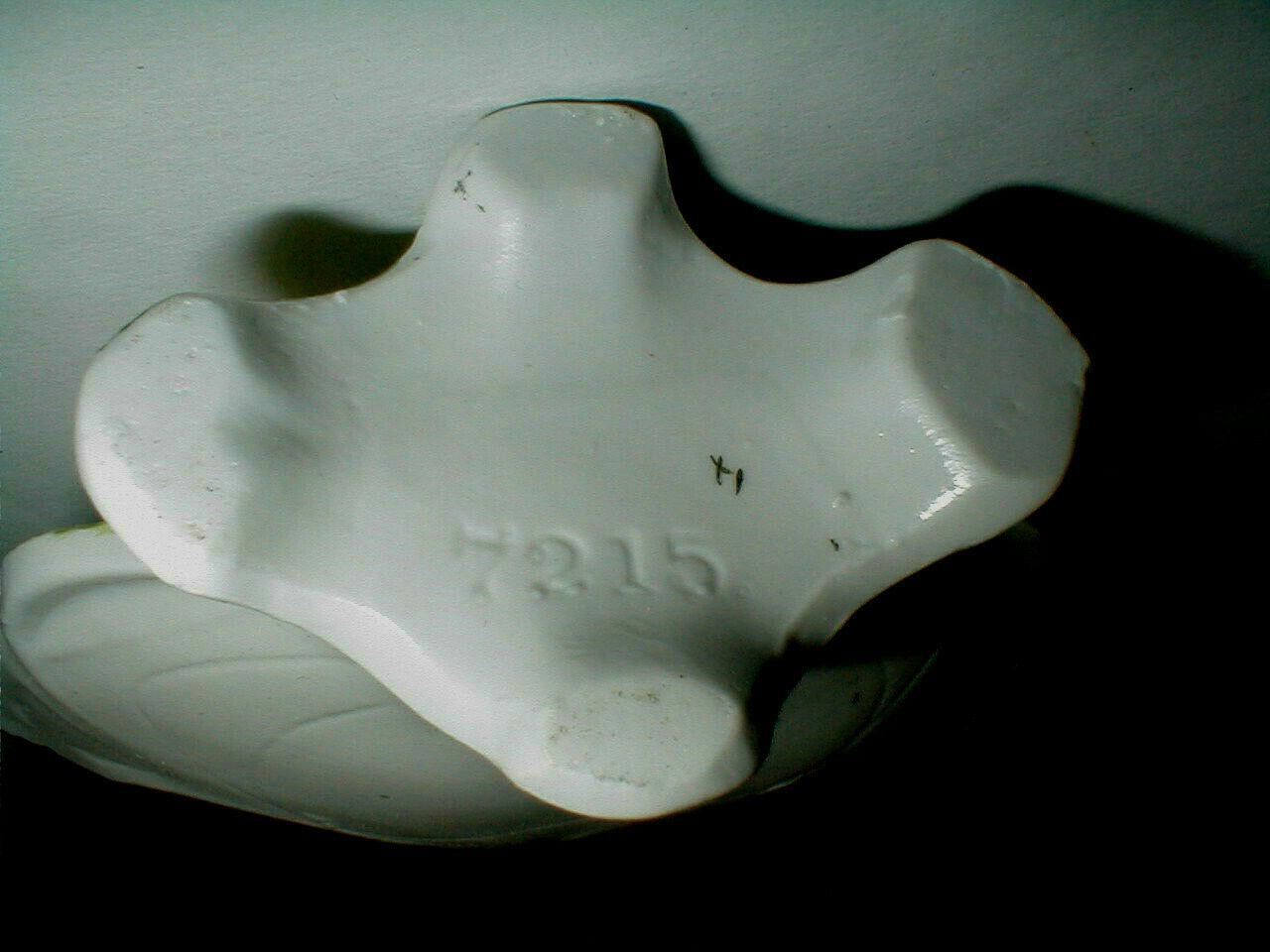 posy vase basket number 7215 maybe italy italian.JPG