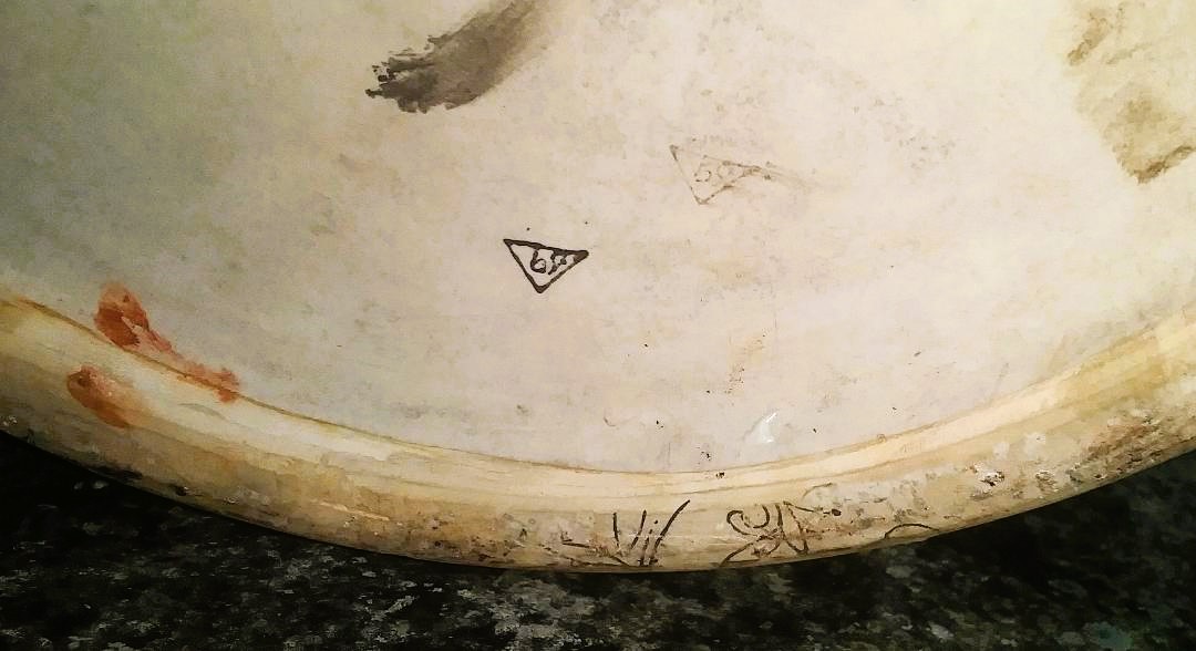 POTTERY CHINESE FISH BOWL 3AA.jpg