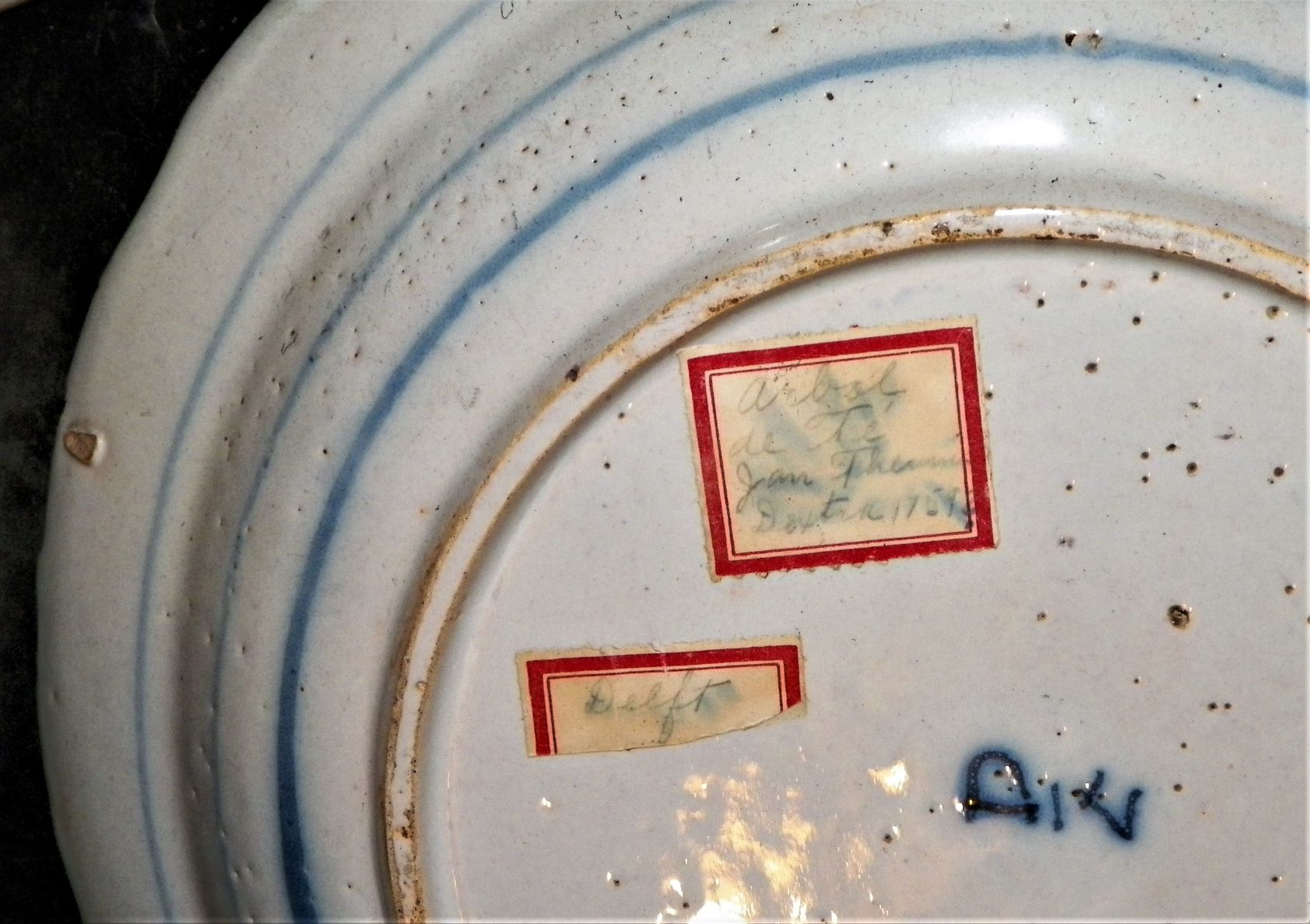 POTTERY DELFT 1751 PLATES 5BAA.JPG