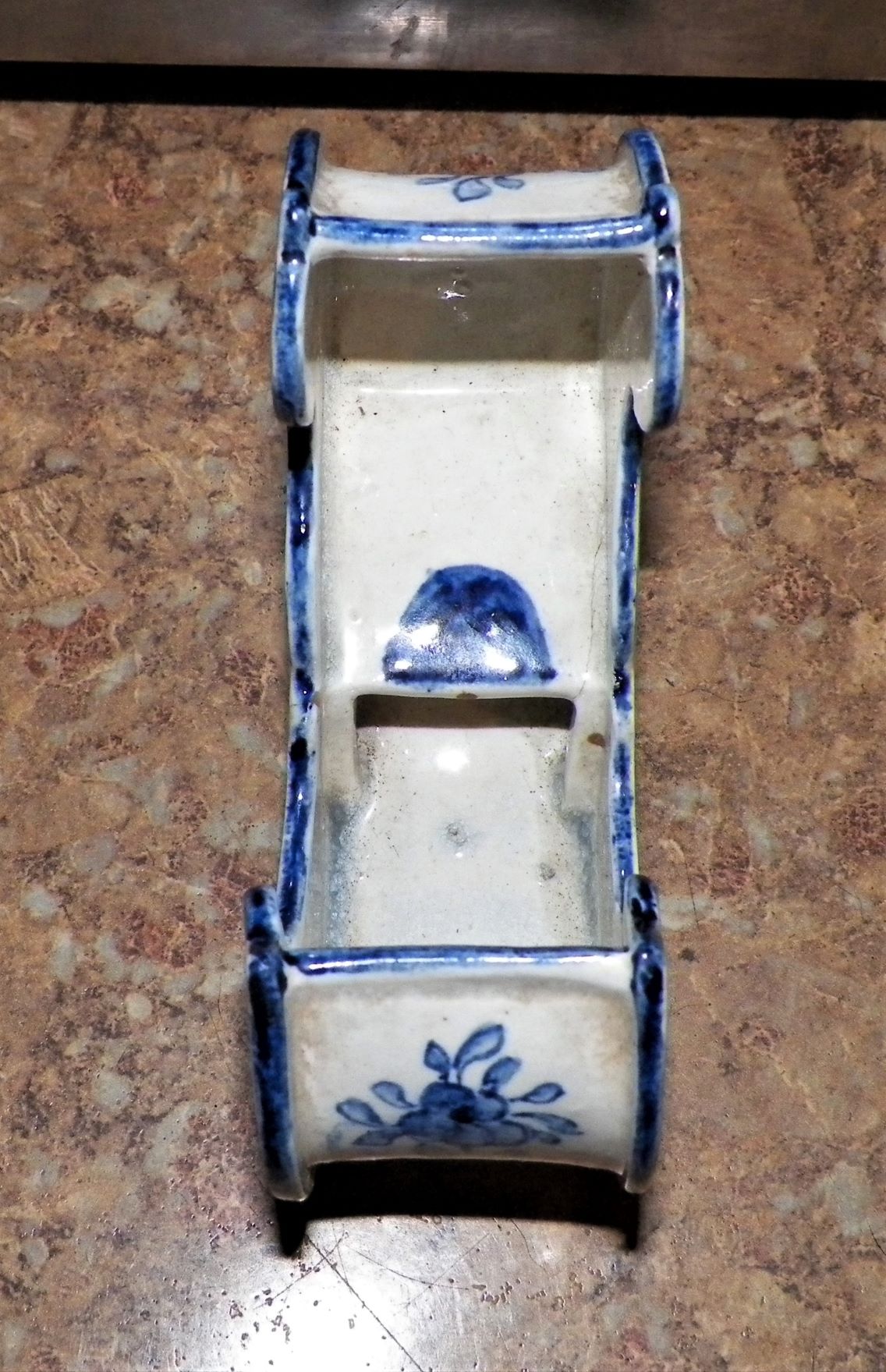POTTERY DELFT SLEIGH 3AA.JPG
