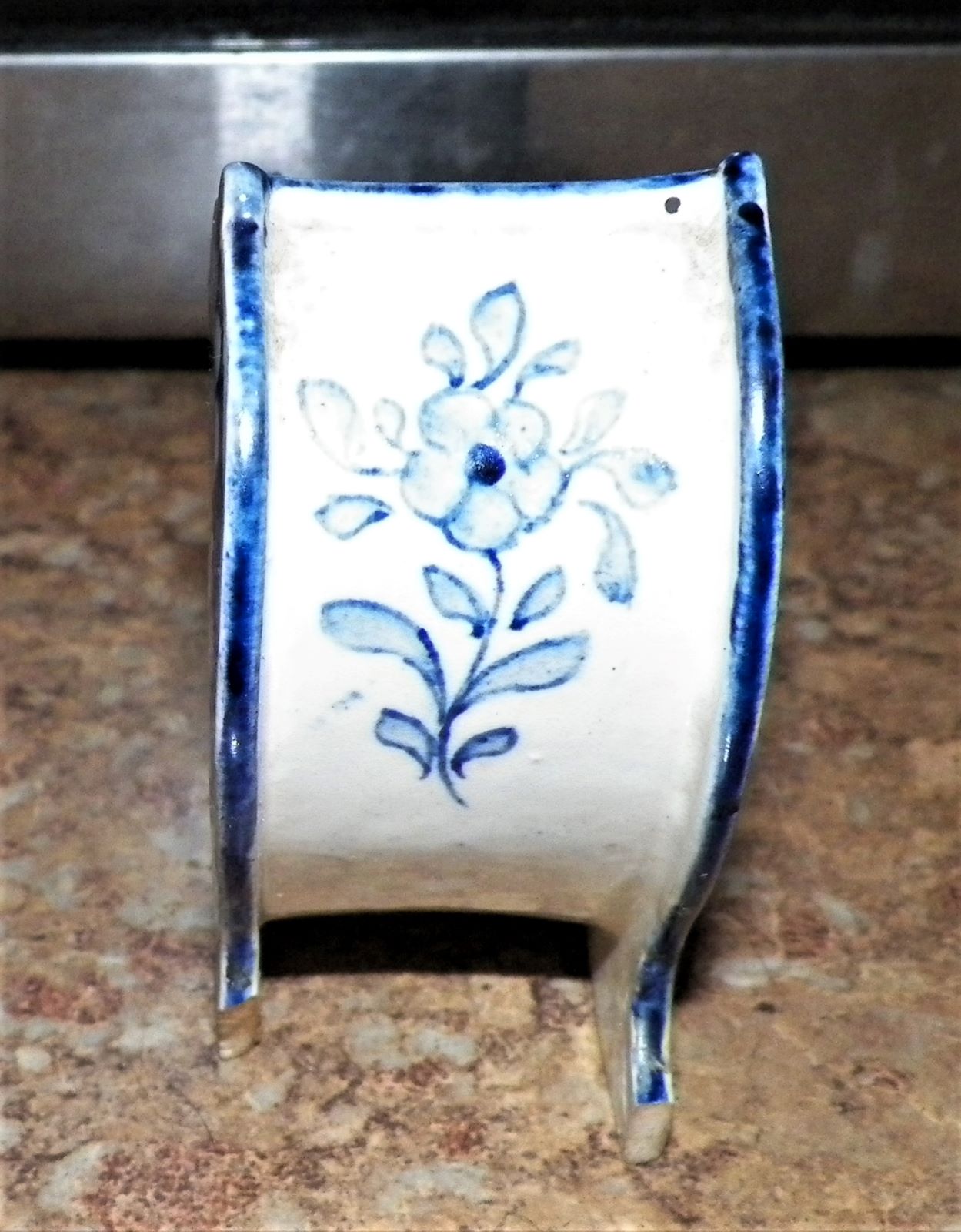 POTTERY DELFT SLEIGH 4AA.JPG