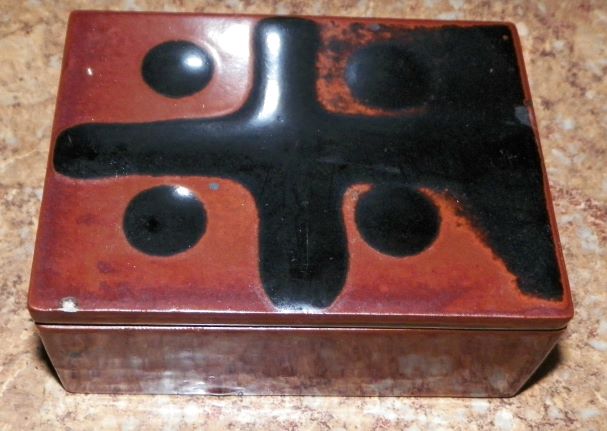 POTTERY DENSK CIGARETTE CASE 1AA.JPG