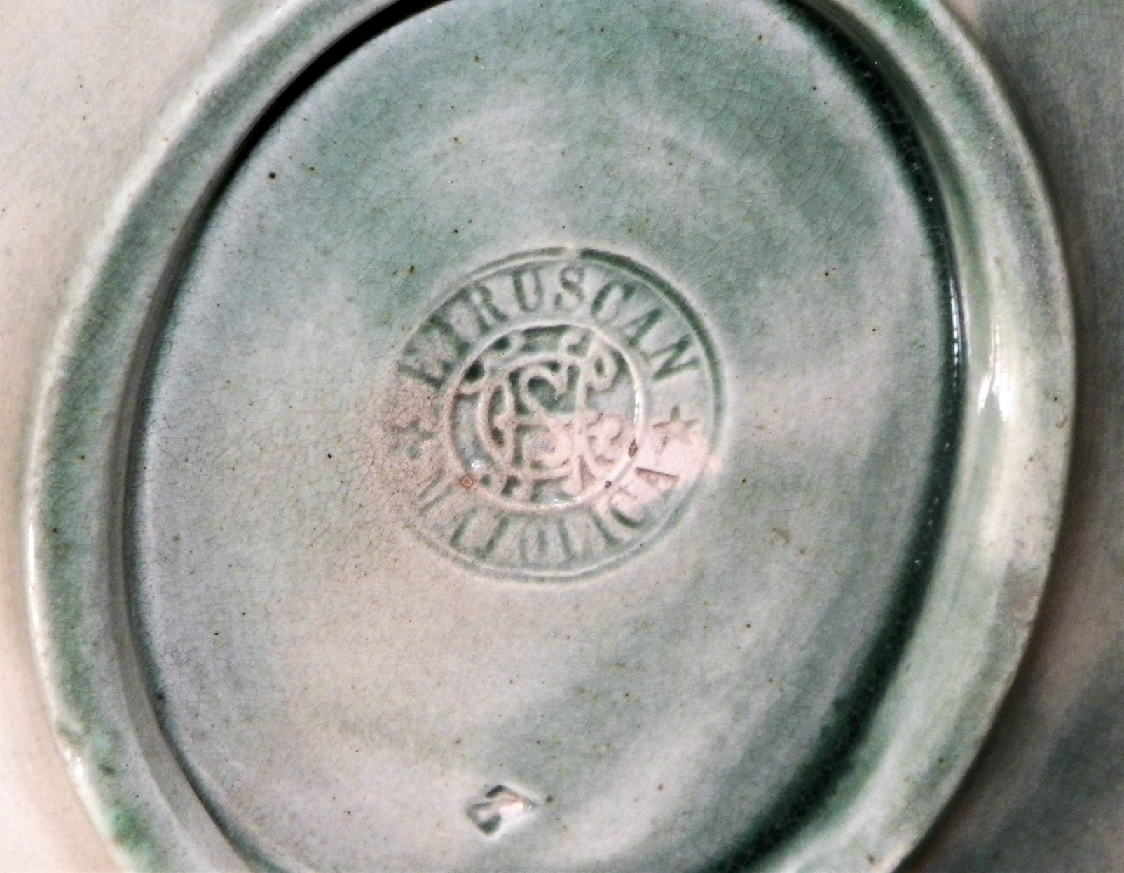 POTTERY MAJOLICA PLATE 3AA.JPG