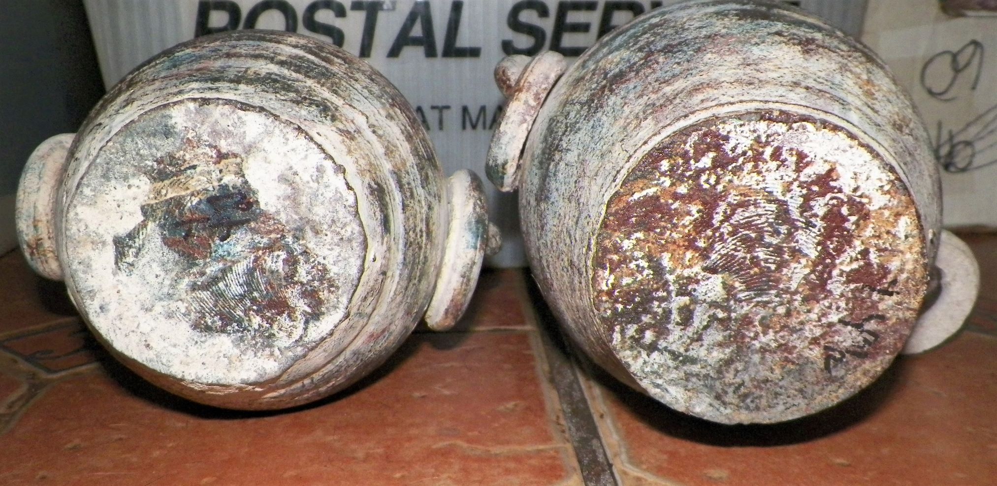 POTTERY VASE TERRA COTTA OLD PAIR 4AAA.JPG