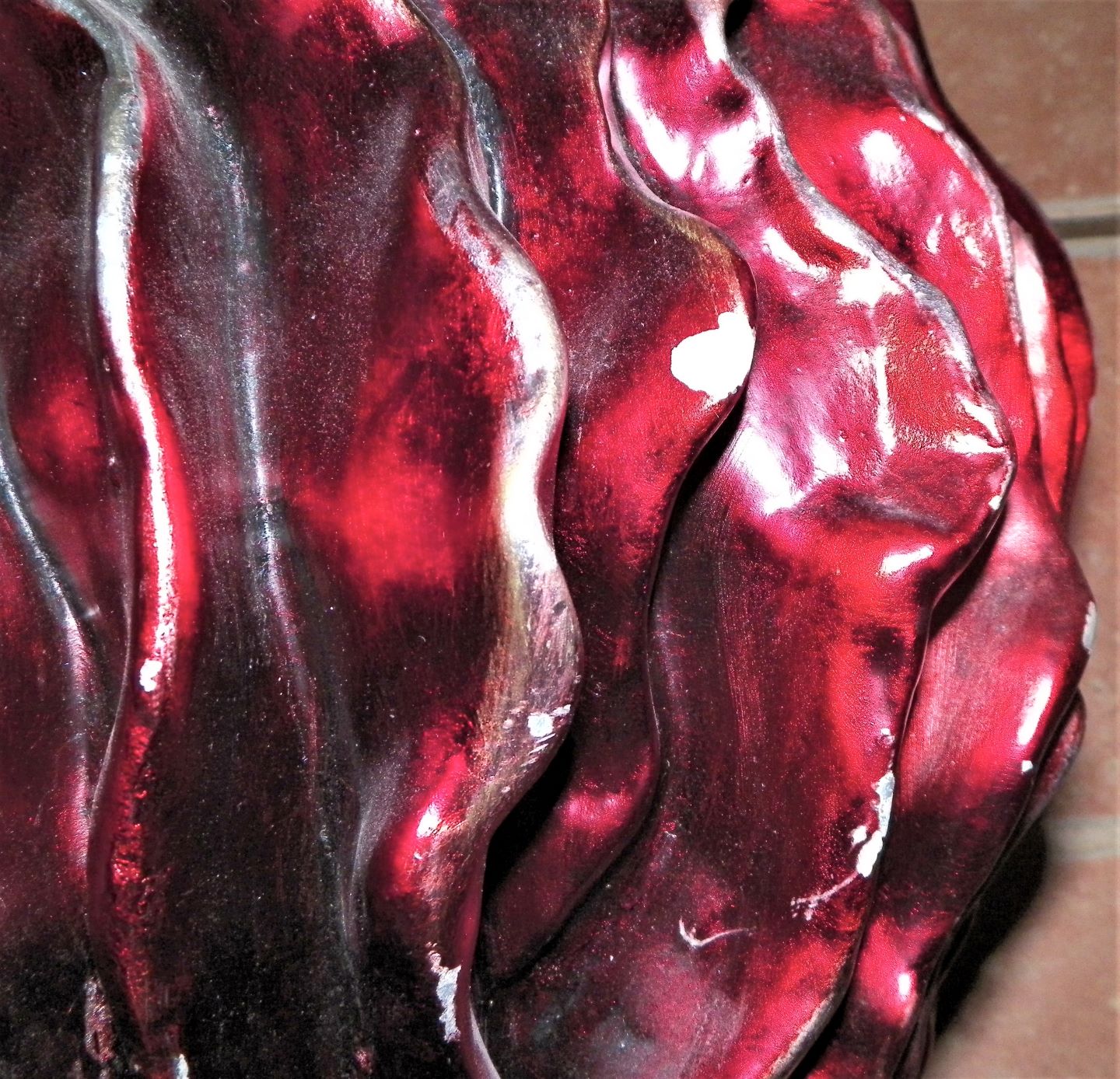 POTTERY WAVY RED VASE 3AA.JPG