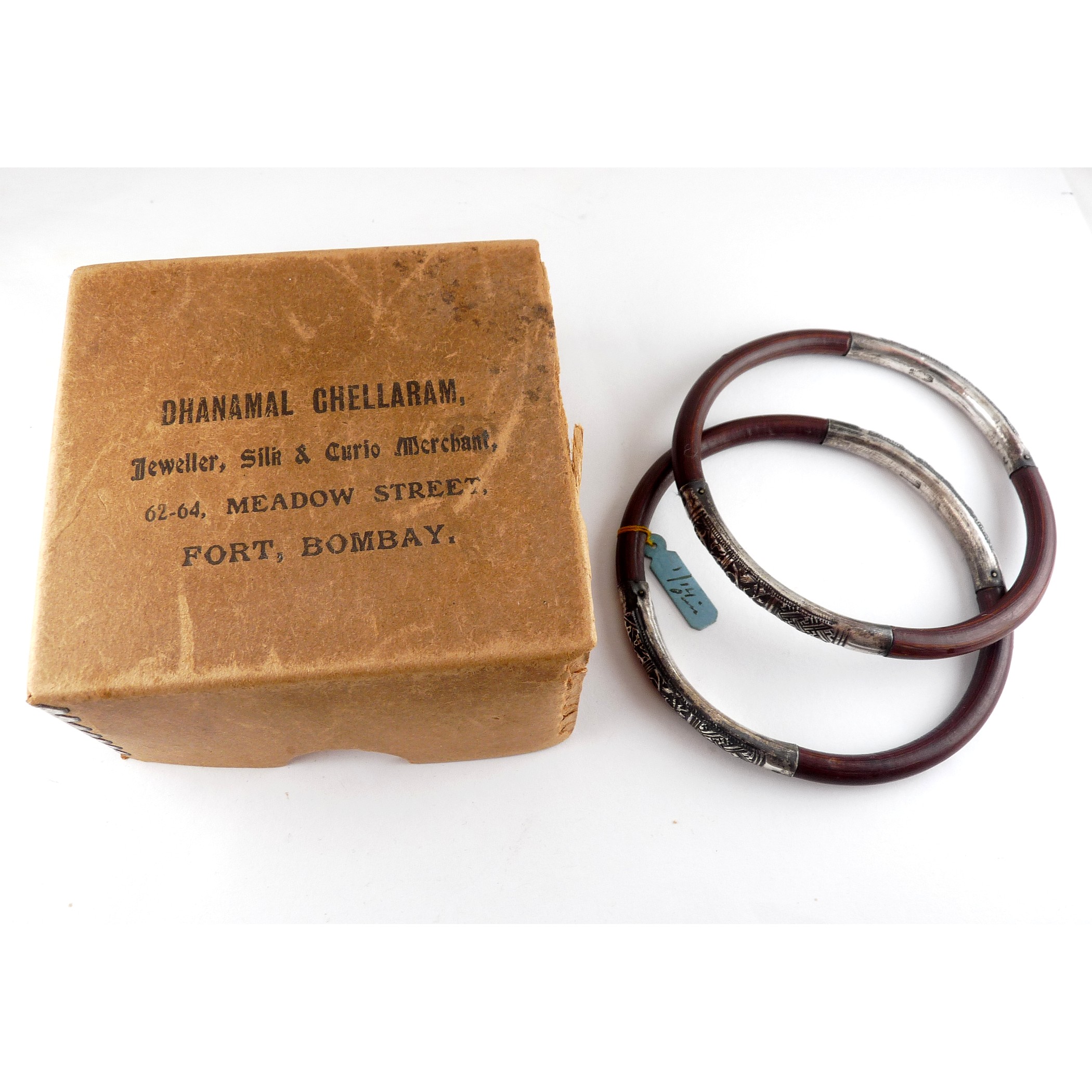 Pr_Indian_Wood_Sterling_bangles_box_4.jpg