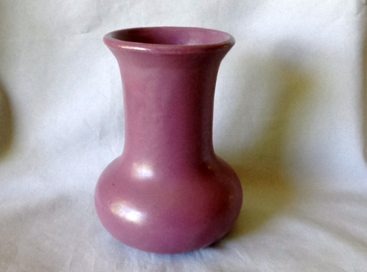 purple vase 006.JPG