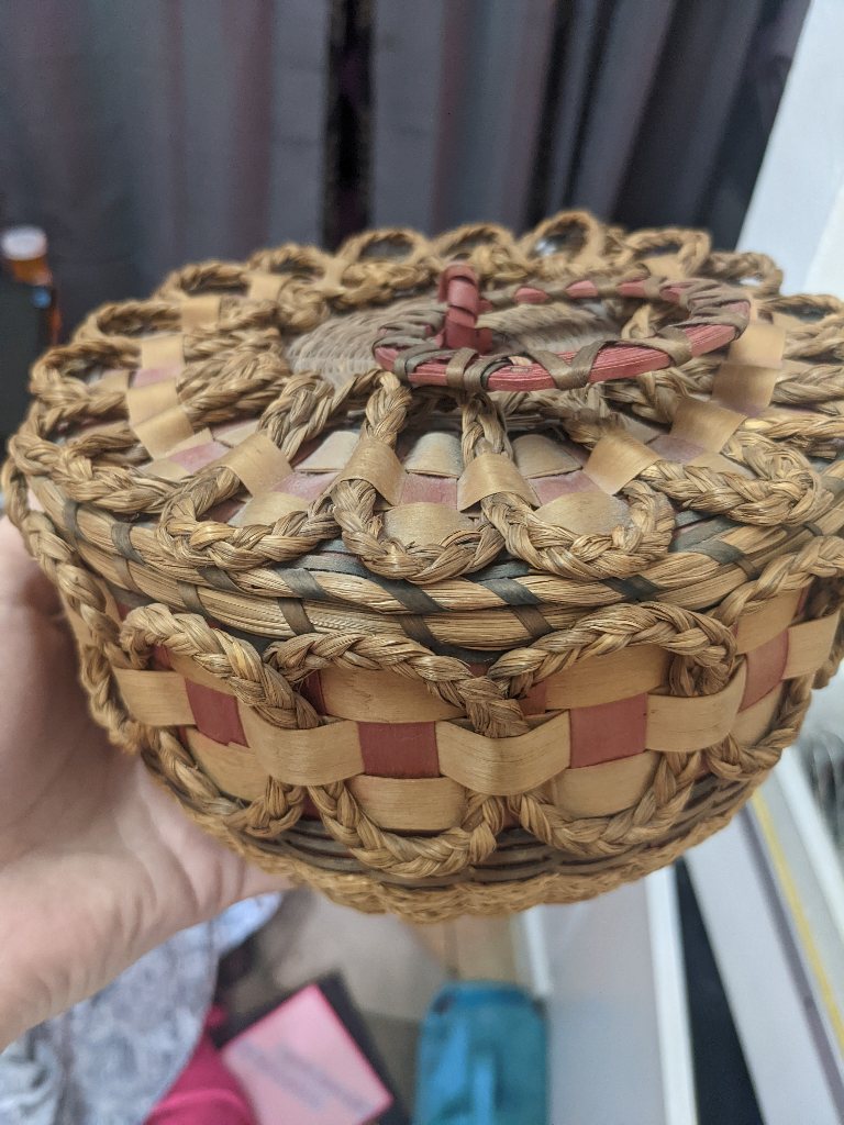 Please Help me Identify this basket Antiques Board