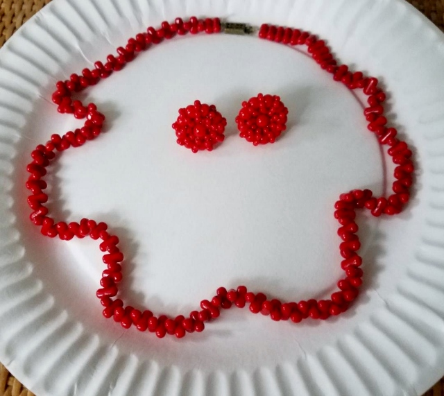 Red Coral Set (640x571).jpg