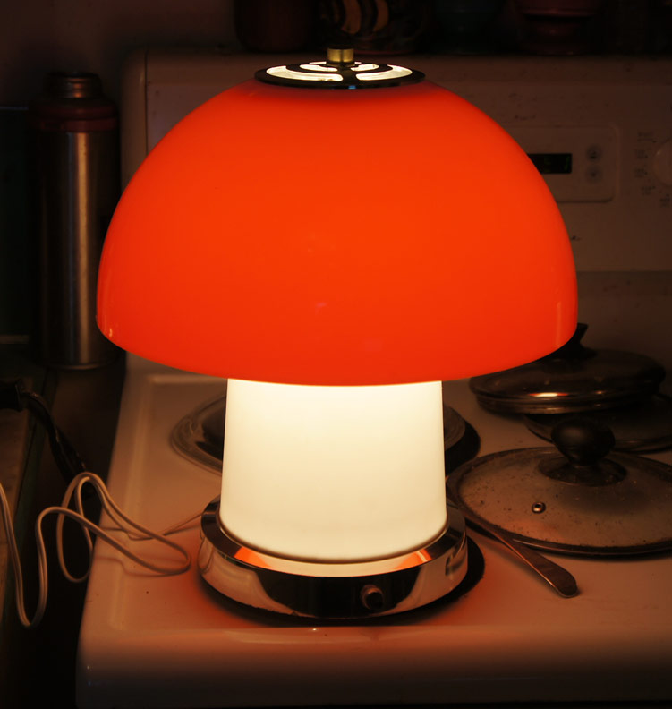 redlamp.jpg