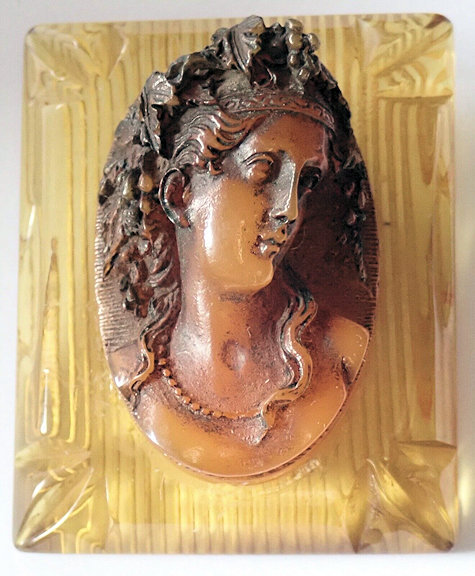 Resin nouveau lady on resin 1A adj.jpg