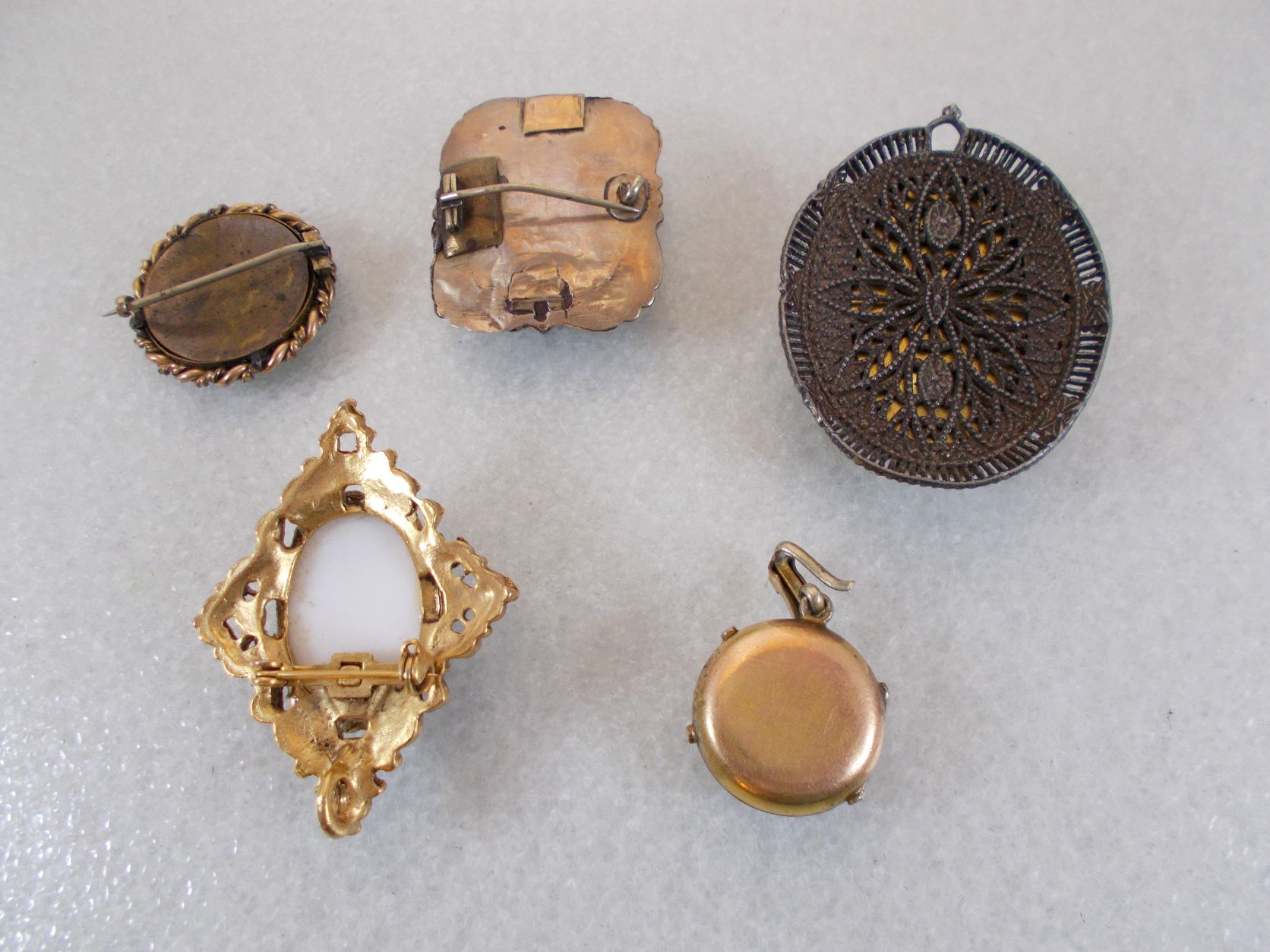Resize locket backs.JPG